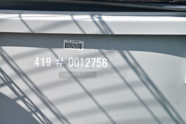 4 Outdoor Trash Cans. 27x32x42, 23x33x45, 26x31x32, 27x31x43. 4 Times Your Bid!  - Image 12 of 12