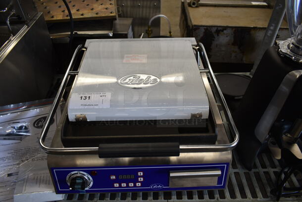 BRAND NEW SCRATCH AND DENT! 2023 Globe GPG14D Stainless Steel Commercial Countertop Electric Powered Panini Press. 120 Volts, 1 Phase. Tested and Working! - Image 3 of 7
