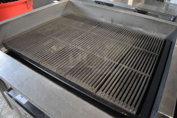 Stainless Steel Commercial Countertop Natural Gas Powered Charbroiler Grill. 36x31.5x20 - Image 3 of 4