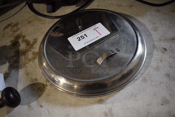 Avantco 177S600 Stainless Steel Commercial Countertop Soup Kettle Food Warmer. 110 Volts, 1 Phase. 17x17x15. Tested and Working! - Image 6 of 8