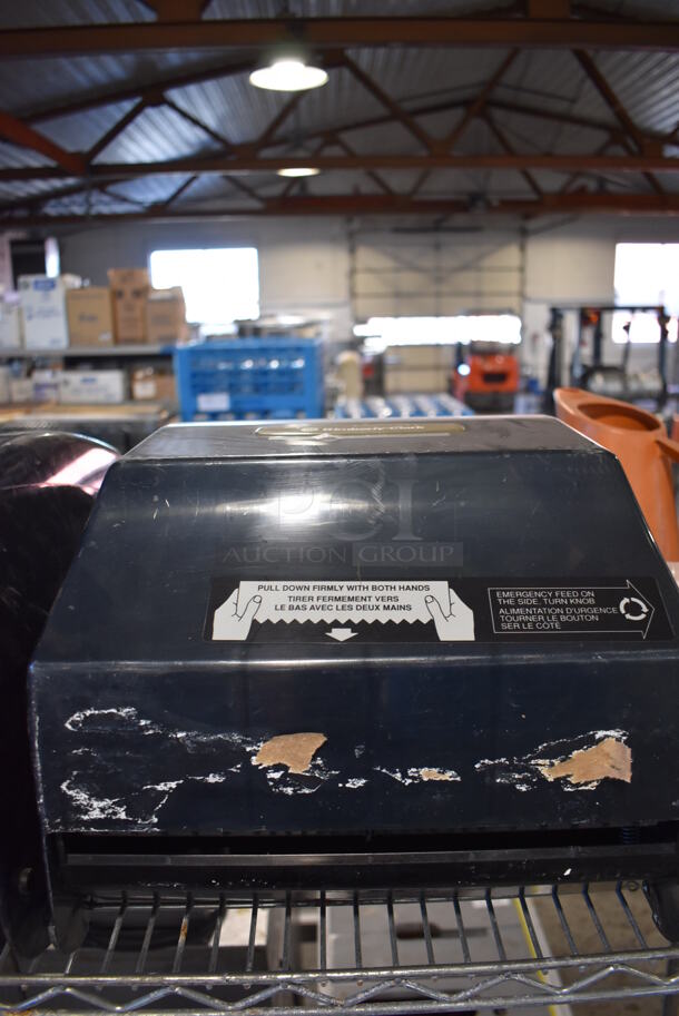 ALL ONE MONEY! Tier Lot of Various Items Including Poly Paper Towel Dispenser and Poly Pitchers - Image 5 of 7