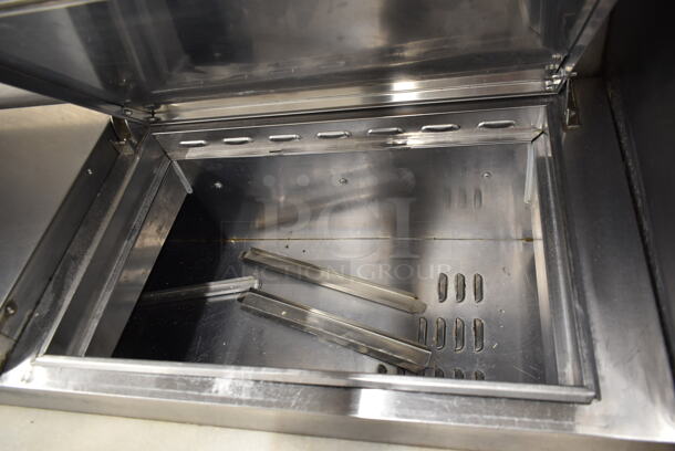 Turbo Air TPR-93SD Stainless Steel Commercial Pizza Prep Table w/ Over Shelf on Commercial Casters. 115 Volts, 1 Phase. Tested and Powers On But Does Not Get Cold - Image 5 of 11