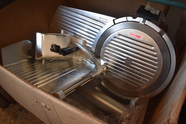 BRAND NEW IN BOX! Avantco SL312 Stainless Steel Commercial Countertop Meat Slicer w/ Blade Sharpener. 115 Volts, 1 Phase. 23x18x17. Tested and Working! - Image 5 of 7