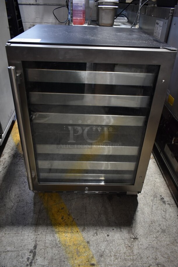 Summit ALWC532 Metal Mini Wine Cooler Merchandiser. 115 Volts, 1 Phase. Tested and Working!