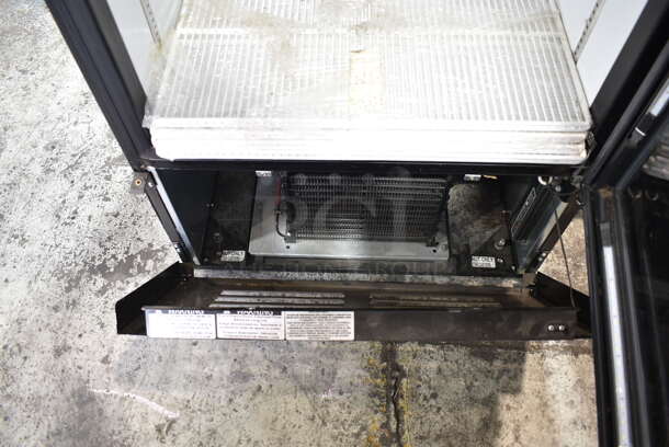Metalfrio NG26CHC Metal Commercial Single Door Reach In Cooler Merchandiser. 115 Volts, 1 Phase. Tested and Working! - Image 4 of 5