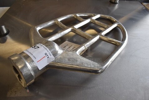 Avantco 177MX60 Metal Commercial 60 Quart Paddle Attachment for Mixer. 12.5x4x20.5