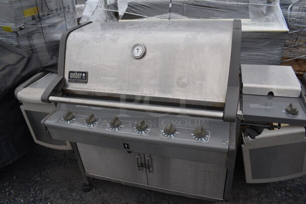 Weber Summit Platinum 5270001 Metal Outdoor Propane Gas Powered Grill w/ Right Side Single Burner Range on Commercial Casters. Comes w/ Cover. 68x26x46 - Image 3 of 8