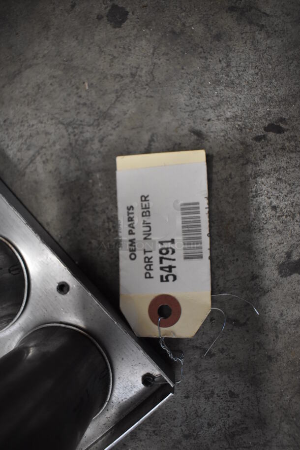 Box of Blodgett Parts Including 54791 Burner and 55303 Blower Wheel Key. - Image 9 of 9