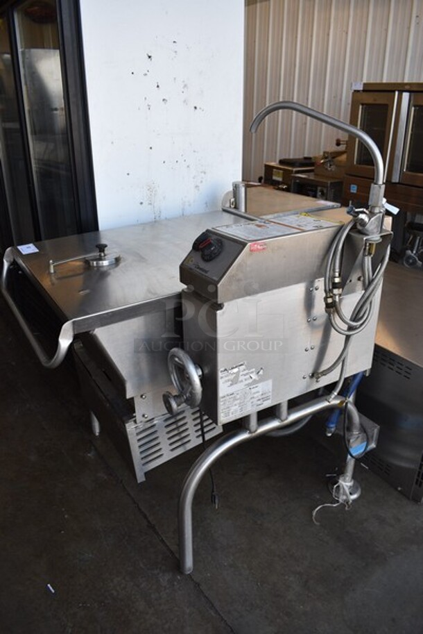 Cleveland Stainless Steel Commercial Propane Powered Floor Style Tilt Skillet/Braising Pan. 125,000 BTU. 115 Volts, 1 Phase. 35x38x43 - Image 6 of 12
