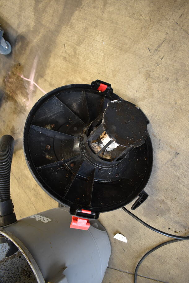 Shop Vac SC16-SQ550 Black Poly Wet Dry Vacuum Cleaner. 120 Volts, 1 Phase. Tested and Working! - Image 7 of 8