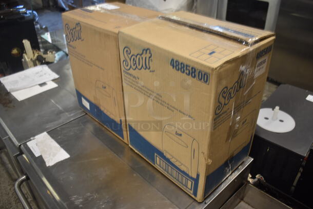 2 BRAND NEW IN BOX! Scott 48858 Poly Wall Mount Paper Towel Dispenser. 2 Times Your Bid! - Image 3 of 6