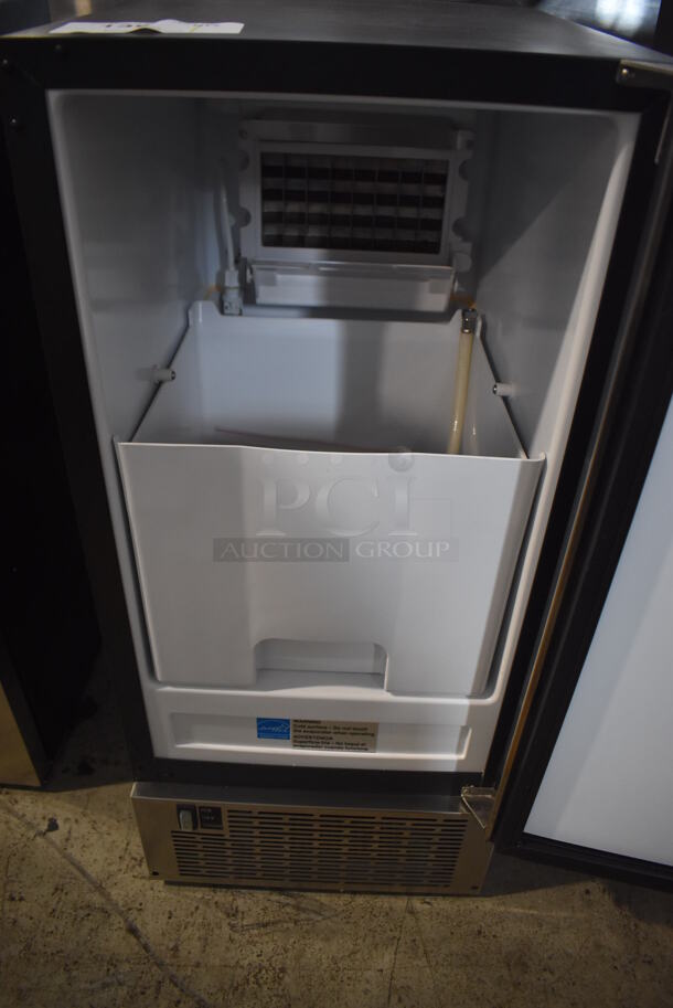 BRAND NEW SCRATCH AND DENT! Whynter UIM-502SS Stainless Steel Self Contained Ice Maker. 115 Volts, 1 Phase. Tested and Working! - Image 4 of 7