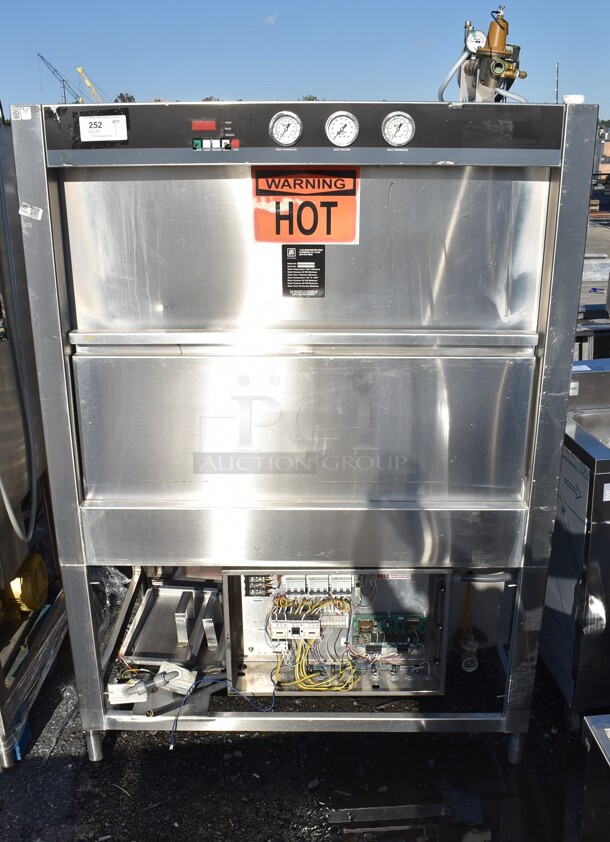 Douglas SD-20-IREL Stainless Steel Commercial Natural Gas Powered Pot and Pan Washer. 480 Volts, 3 Phase. 50x36x71 - Image 1 of 6