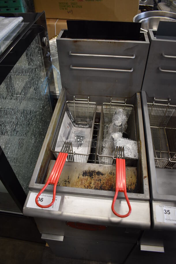 2021 Avantco FF400-P Stainless Steel Commercial Floor Style Propane Gas Powered Deep Fat Fryer w/ 2 Metal Fry Baskets. 120,000 BTU. 15.5x30x46 - Image 5 of 8