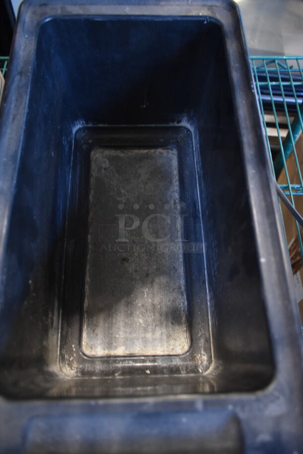 Server IS-1/3 Stainless Steel Countertop Electric Powered IntelliServ Food Warmer. 120 Volts, 1 Phase. Tested and Working! - Image 4 of 6