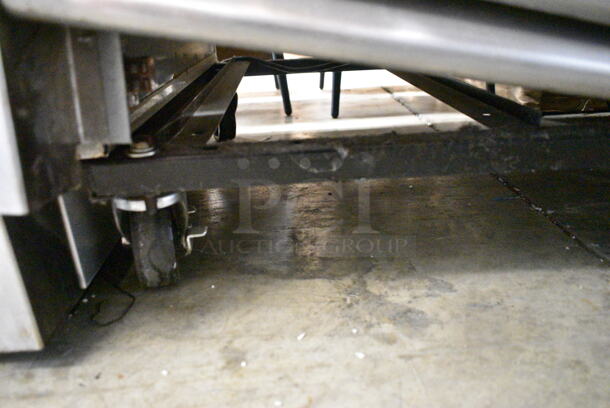 2017 True T-35 Stainless Steel Commercial 2 Door Reach In Cooler w/ Poly Coated Racks on Commercial Casters. 115 Volts, 1 Phase. Tested and Working! - Image 4 of 8