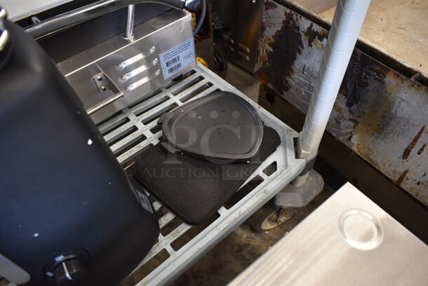 BRAND NEW SCRATCH AND DENT! 2022 HeyCafe HC-600 ODG V1 Stainless Steel Commercial Countertop Espresso Bean Grinder. 110 Volts, 1 Phase. Tested and Working! - Image 5 of 7