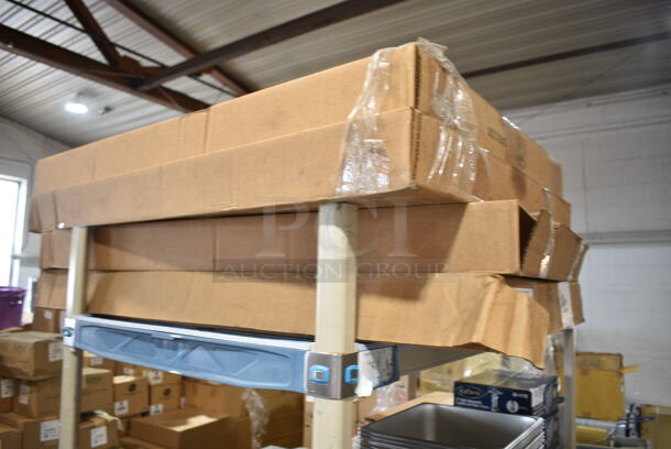4 BRAND NEW IN BOX! Carlisle BIN27L07 Ingredient Bin Clear Lid. 4 Times Your Bid! - Image 2 of 3