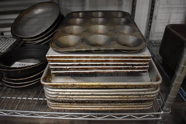 ALL ONE MONEY! Tier Lot of Metal Skillets, Half Size Baking Pans and Muffin Baking Pans - Image 4 of 5