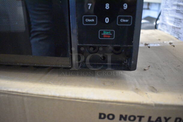 Haier HMC20BEBB Metal Microwave Oven. 120 Volts, 1 Phase. 19x14x11 - Image 4 of 5