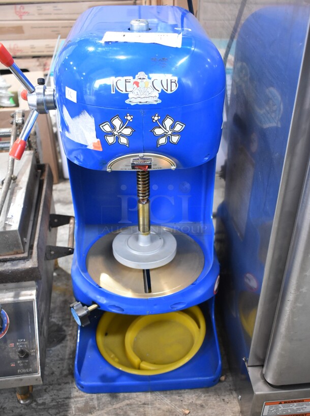 2014 Metal Commercial Countertop Ice Shaver. Tested and Working! - Image 1 of 4
