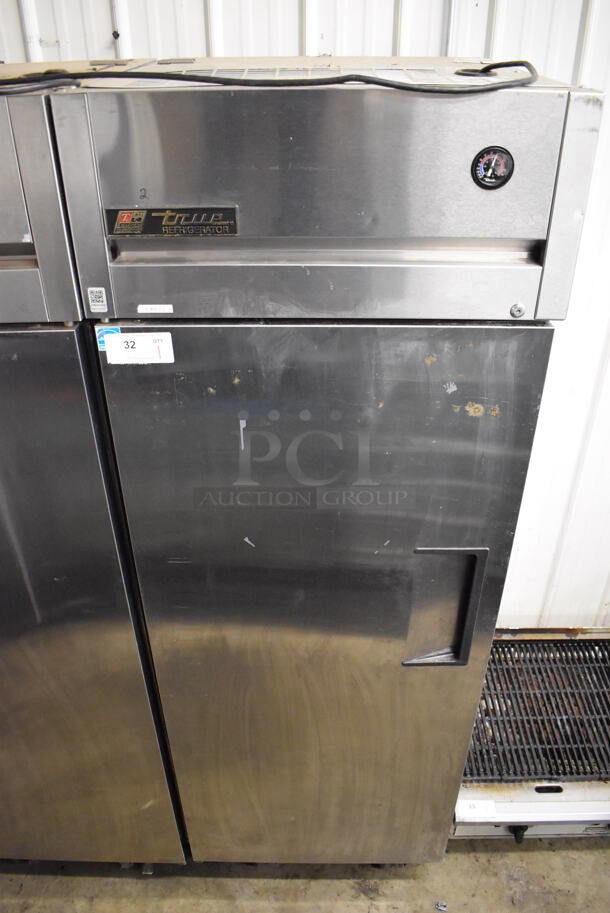 2015 True TG1R-1S ENERGY STAR Stainless Steel Commercial Single Door Reach In Cooler w/ Poly Coated Racks on Commercial Casters. 115 Volts, 1 Phase. 29x35x83. Tested and Working! - Image 1 of 6