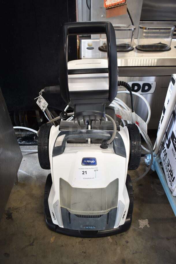 Polaris VRX IQ+ WR000193 Metal Pool Cleaning Robot. - Image 1 of 10