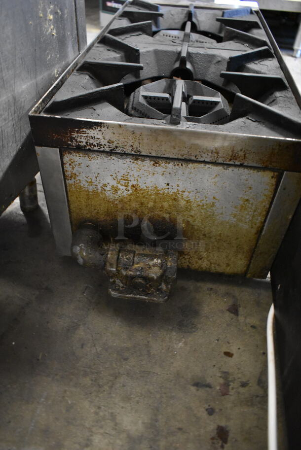 Avantco Stainless Steel Commercial Countertop Natural Gas Powered 2 Burner Range. - Image 4 of 6