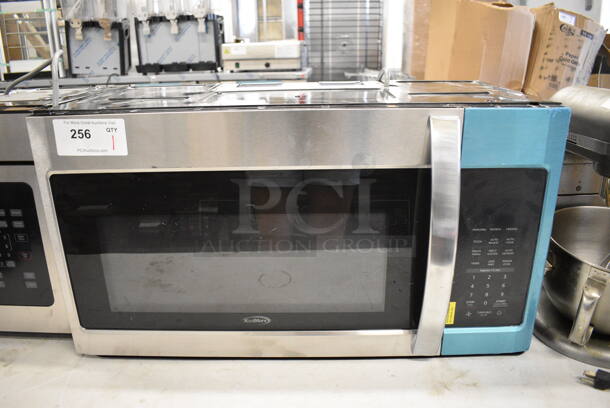 BRAND NEW SCRATCH AND DENT! KoolMore KM-MOT-1SS Metal Microwave Oven w/ Plate. 120 Volts, 1 Phase. 30x15.5x16
