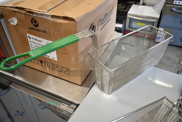 3 BRAND NEW SCRATCH AND DENT! Various Metal Fry Baskets. 5.5x23x9, 5.5x29x12.5. 3 Times Your Bid!  - Image 5 of 6