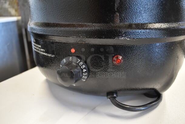 Avantco AT51588 Metal Commercial Countertop Soup Kettle Food Warmer. No Drop In or Lid. 120 Volts, 1 Phase. Tested and Working! - Image 5 of 8