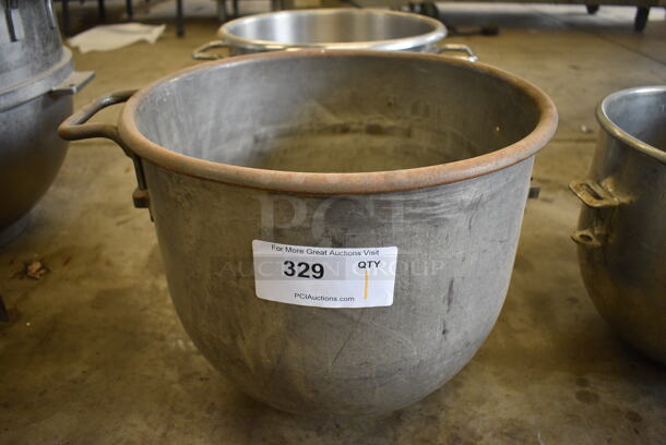 Hobart D-30 Metal Commercial 30 Quart Mixing Bowl. 18x15.5x13