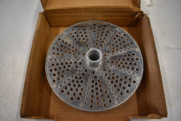 BRAND NEW IN BOX! Metal Commercial Grating Blade for Food Processor. 8.5x8.5x2.5