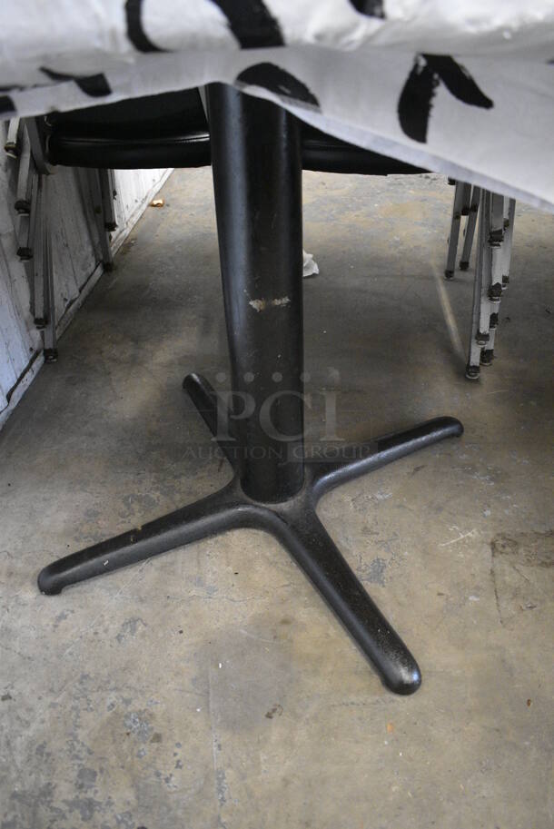 Table on Black Metal Table Base w/ Table Cloth. 42x30x30 - Image 5 of 5