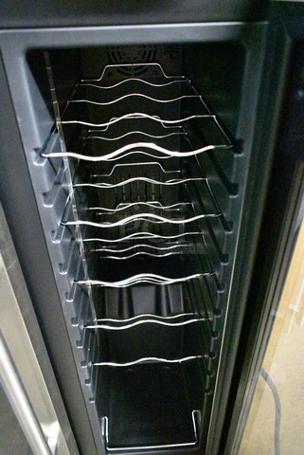 Nutrichef PKCWC24 Metal Wine Chiller Merchandiser. 115 Volts, 1 Phase. Tested and Working! - Image 4 of 8