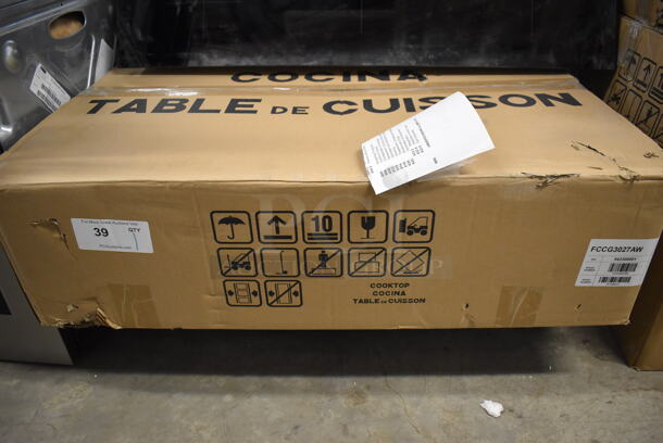 BRAND NEW SCRATCH AND DENT! Frigidaire FCCG3027AW Metal 30" 4 Burner Gas Cooktop. Stock Picture Used For Gallery Picture. - Image 2 of 5