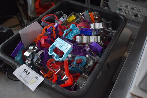 ALL ONE MONEY! Lot of Various Cookie Cutters in Black Poly Bin - Image 3 of 3