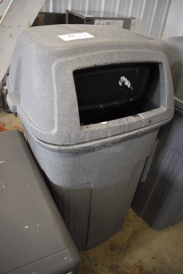 Toter Gray Poly Trash Can Shell w/ Lid. 25x25x43 - Image 2 of 4