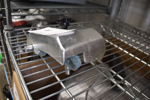 Metal Commercial Blade Sharpener. 6x6x5 - Image 3 of 5