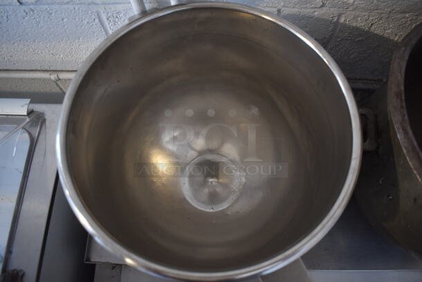 3 Metal Commercial 20 Quart Mixing Bowls; 2 Are Hobart A-200. 3 Times Your Bid! - Image 5 of 9