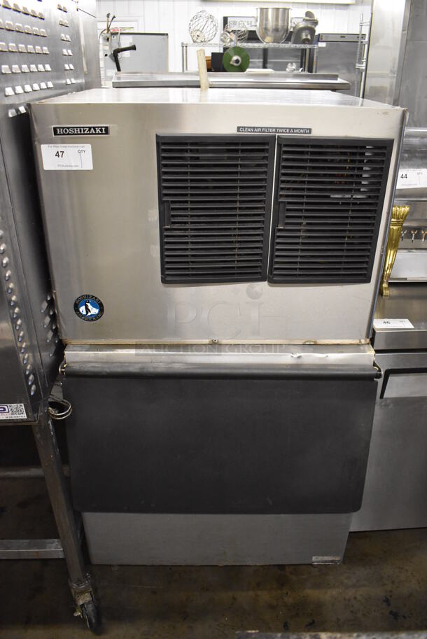 Hoshizaki KML-450MAH Stainless Steel Commercial Ice Machine Head on Commercial Ice Bin. 115-120 Volts, 1 Phase. 31x34x55.5