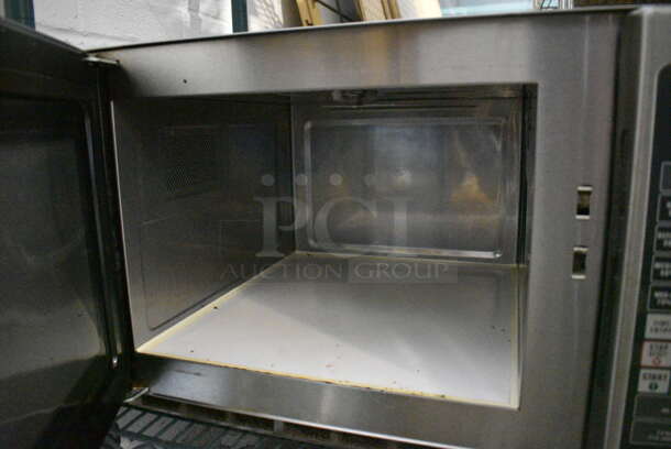 Amana Stainless Steel Commercial Countertop Microwave Oven. 21.5x19x14 - Image 3 of 4