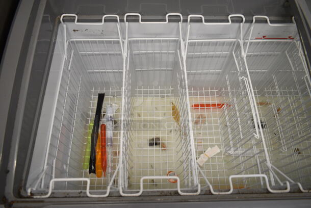 SD-575KE Metal Novelty Ice Cream Freezer Merchandiser w/ Poly Baskets on Commercial Casters. Tested and Working! - Image 3 of 5