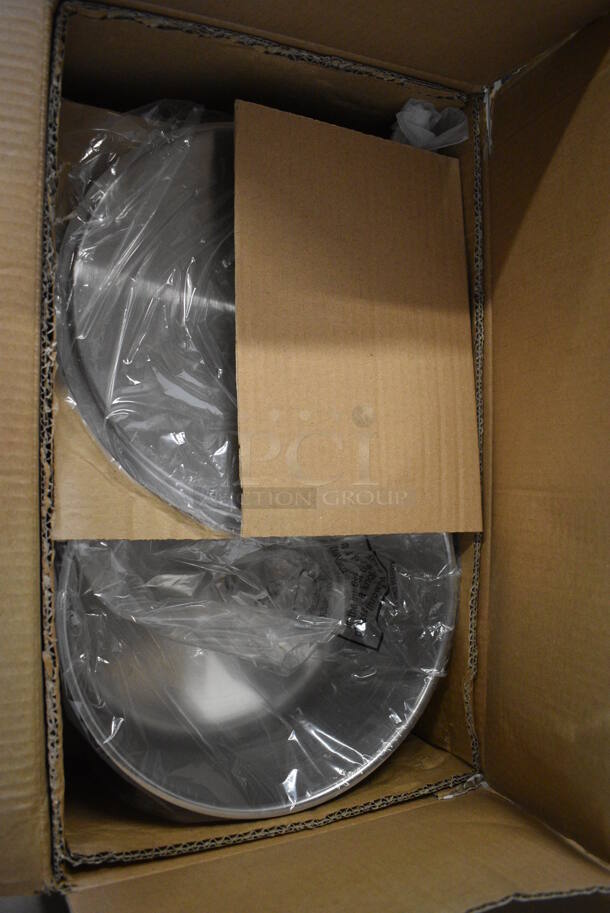 BRAND NEW IN BOX! Update SSP-6 Stainless Steel 6 Quart Sauce Pot w/ Lid. 18x10x5 - Image 3 of 3