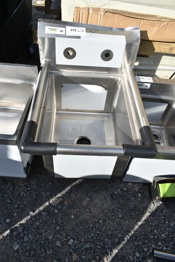 BRAND NEW SCRATCH AND DENT! Regency 600S11620  21" 16 Gauge Stainless Steel One Compartment Commercial Sink. 16" x 20" x 12" Bowl. No Legs. - Image 2 of 4