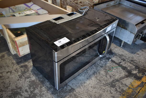 Frigidaire FFMV164LSA Metal Residential Microwave Oven. 120 Volts, 1 Phase. - Image 3 of 9