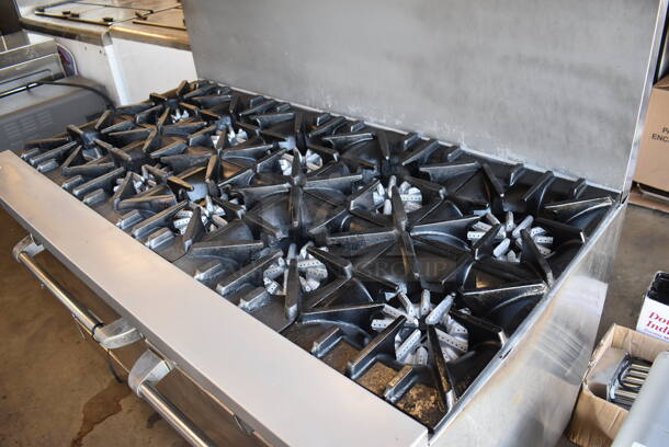 LATE MODEL! Garland Stainless Steel Commercial Natural Gas Powered 10 Burner Range w/ CONVECTION Oven, Oven, Over Shelf and Back Splash on Commercial Casters. 59x35x57 - Image 3 of 6