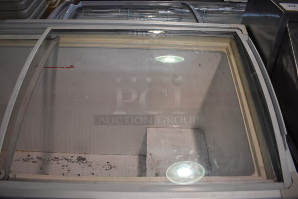 Fricon THG 8 SGI Metal Commercial Novelty Ice Cream Freezer Merchandiser on Commercial Casters. 115 Volts, 1 Phase. 60x25x38.5. Tested and Working! - Image 6 of 8