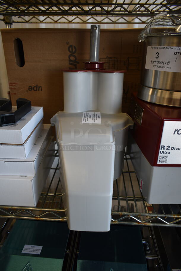 BRAND NEW SCRATCH AND DENT! Robot Coupe R 2 Dice Ultra Metal Commercial Countertop Food Processor w/ Bowl, Lid, Grater Blade, Slicer Blade, S Blade and D Clean Kit. 120 Volts, 1 Phase. Tested and Working! - Image 4 of 10
