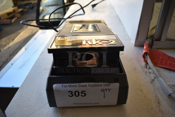 Kinyo NK-2 VHS Video Rewinder. - Image 3 of 6